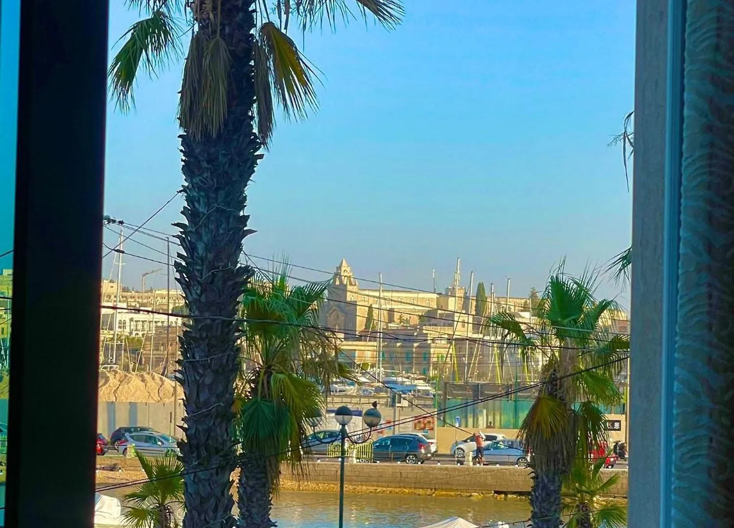 Apartment City Centre With Sea-View Gzira Malta